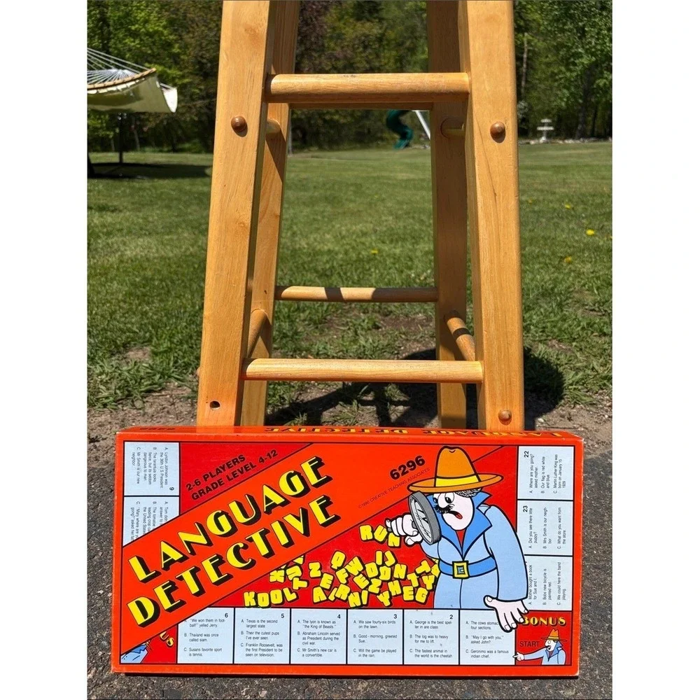 Language Detective‎ Board Game
